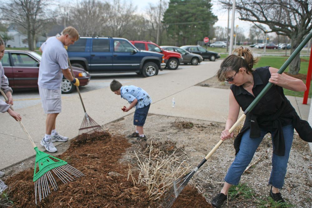 Neighbors working together
